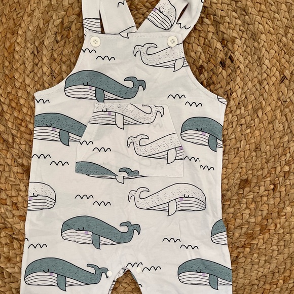 Boys 2 piece romper set - Picture 2 of 5